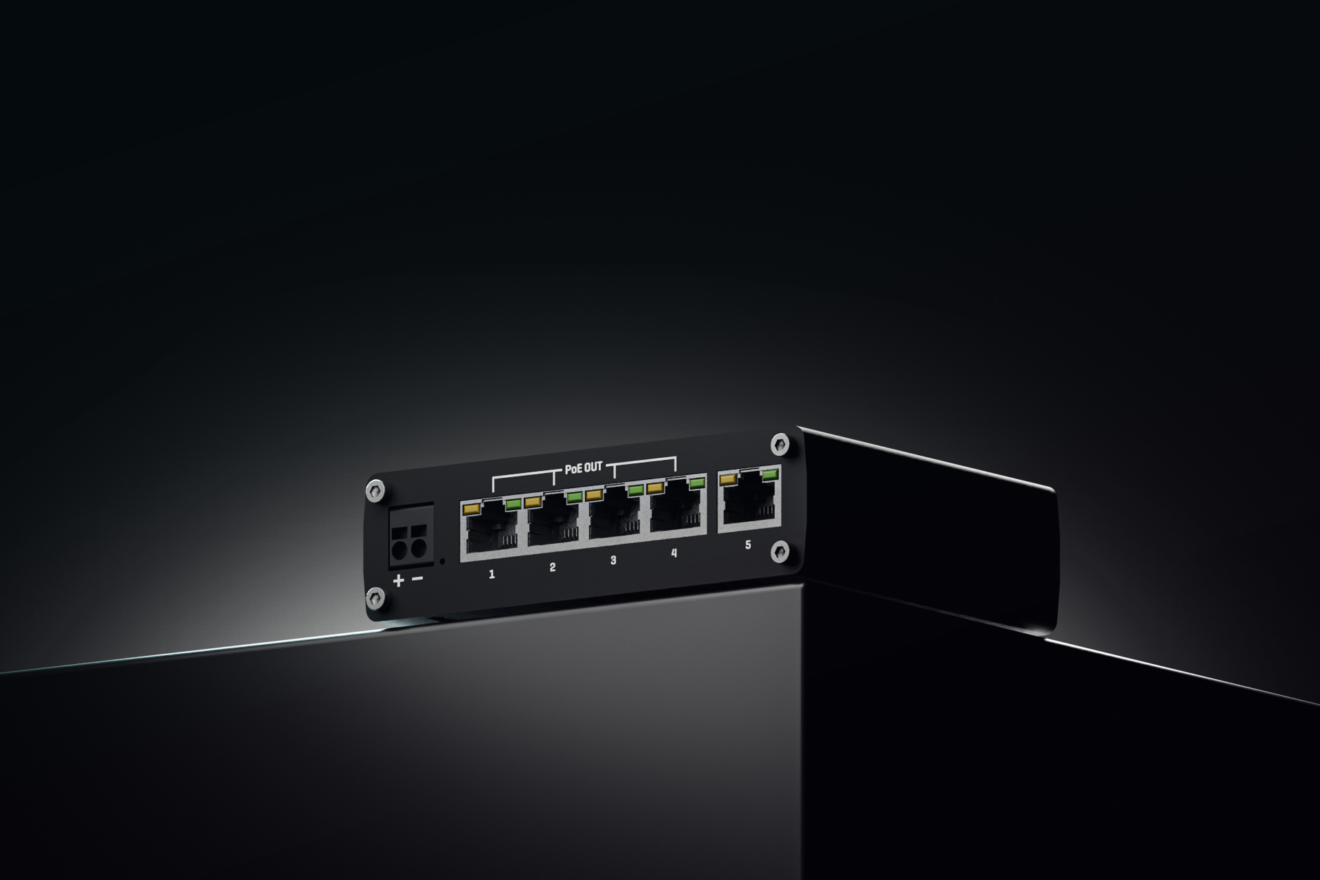 Switch industrial PoE+ integrado de 5 puertos - Teltonika TSW101
