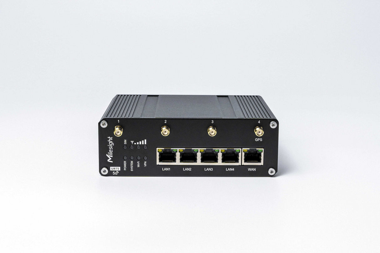 Industrial 5G POE router - UR75-504AE-P-W2