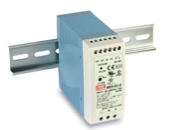 Alimentation industrielle MEAN WELL série MDR-60 montée sur un rail DIN