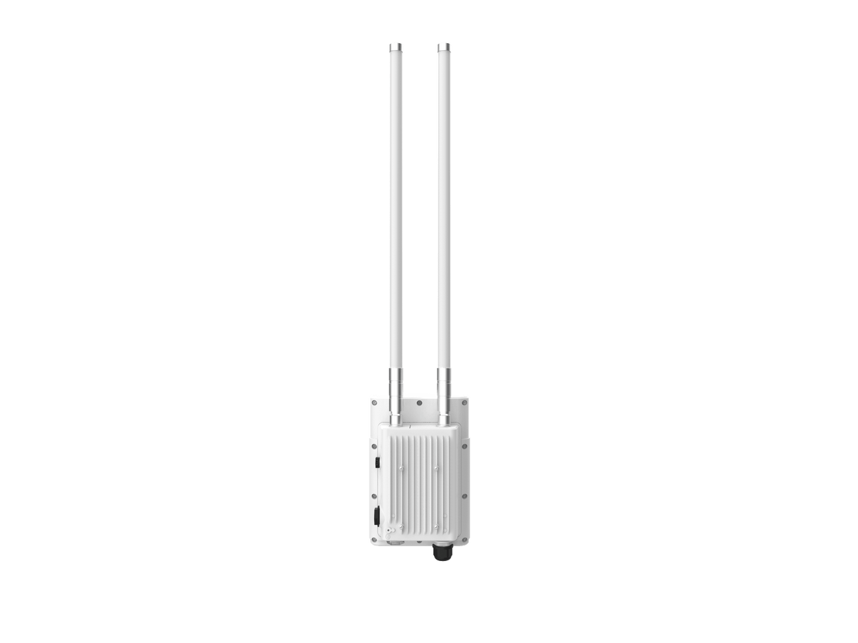 milesight-ug67-lorawan-gateway-back